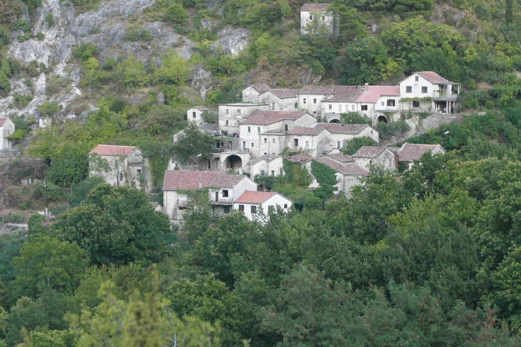 Ivan'S Holiday Home Virpazar Exterior photo
