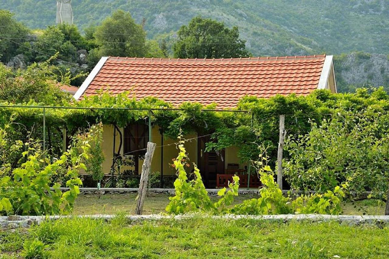 Ivan'S Holiday Home Virpazar Exterior photo
